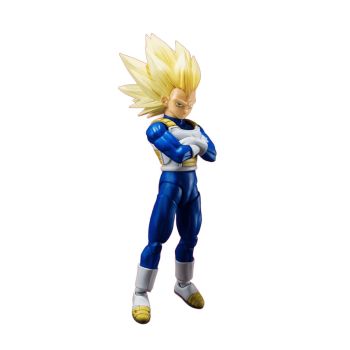 dragon-ball-daima-shfiguarts-action-figure-super-saiyan-3-vegeta-15-cm-1-no-bg.jpg